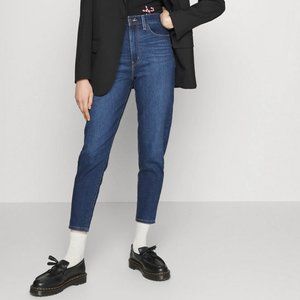 Levis Skinny High Waisted Mom Jeans Sz 26 Medium / Dark Wash